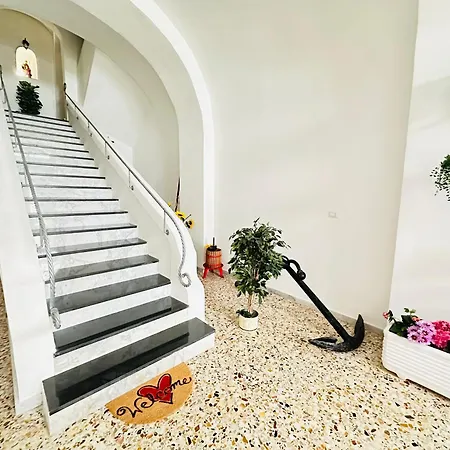 Alojamento de Acomodação e Pequeno-almoço Clorinda - Immobilevante Ponza