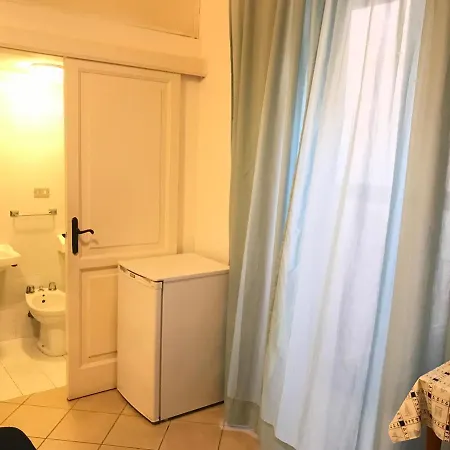 Clorinda - Immobilevante 3*
