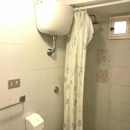 Clorinda - Immobilevante Bed and Breakfast 3*