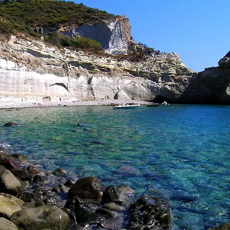 Clorinda - Immobilevante * Ponza