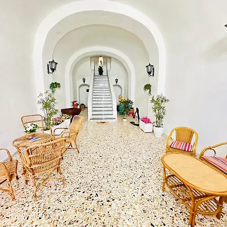 Clorinda - Immobilevante Bed and breakfast Ponza