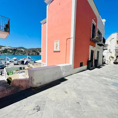Clorinda - Immobilevante Ponza
